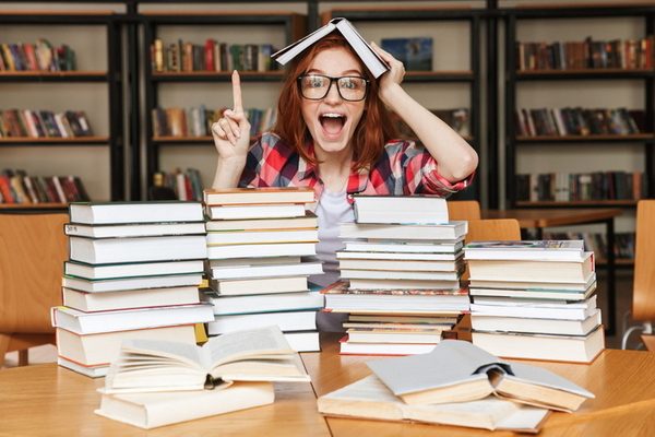 Ordnung und System in die eigene Büchersammlung bringen (Tipps und Tricks)